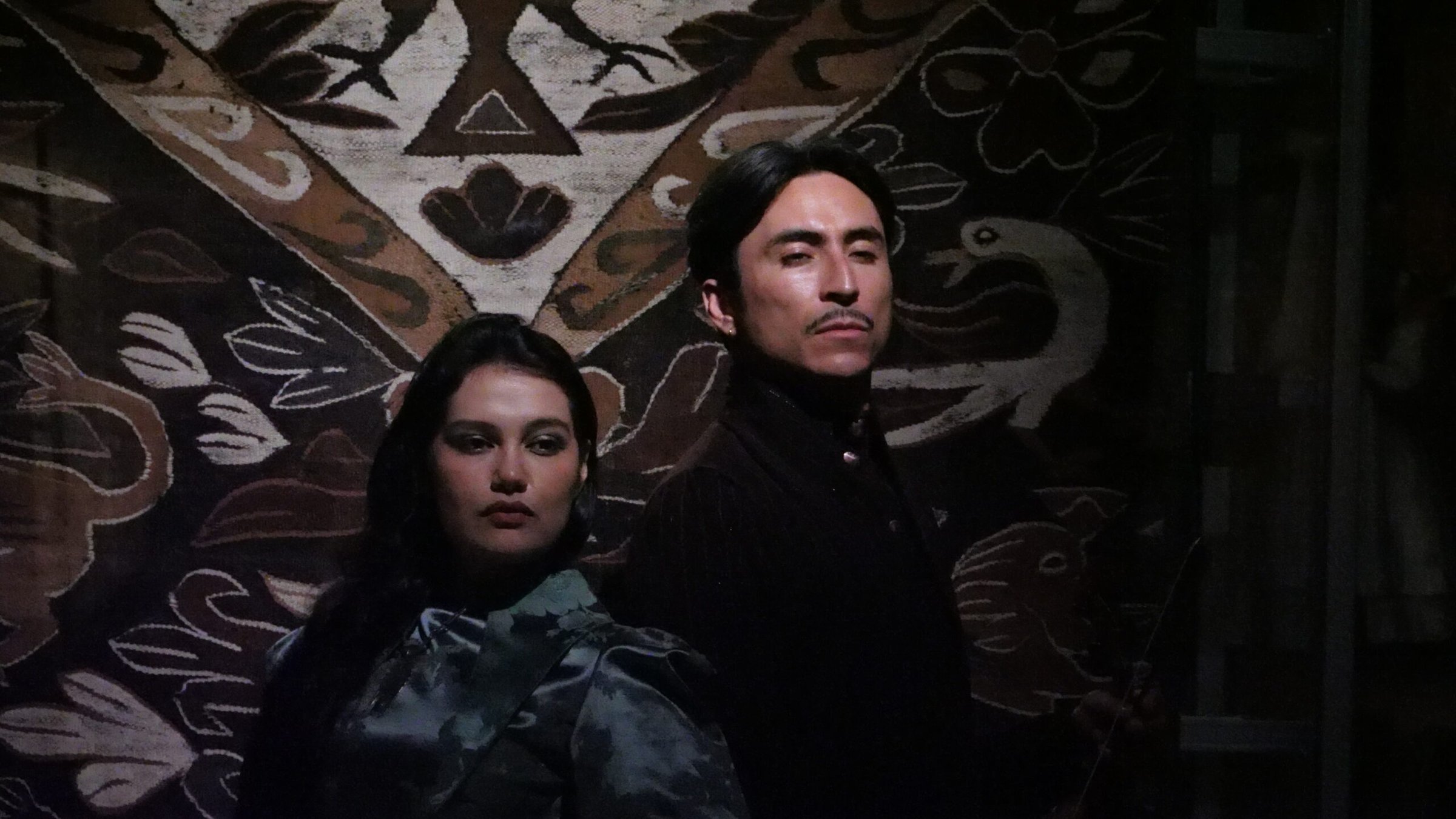 Entrevista a Francisco Moreira (VÑVM) y Rocío Rojas Monsalve, Contactos y resonancias: Textiles y melodías de la Araucanía al Apurímac