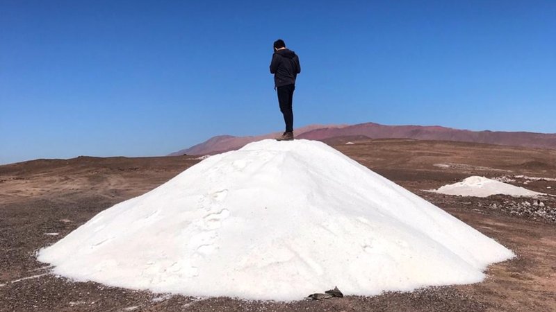 Esculpir el silencio: No te pierdas la instalación del Festival Santiago a Mil en el Museo Precolombino