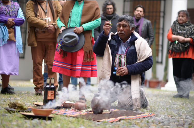 Especialistas Culturales de la zona Atacameña (Región de Antofagasta) viajan para conocer las piezas del Museo Chileno de Arte Precolombino