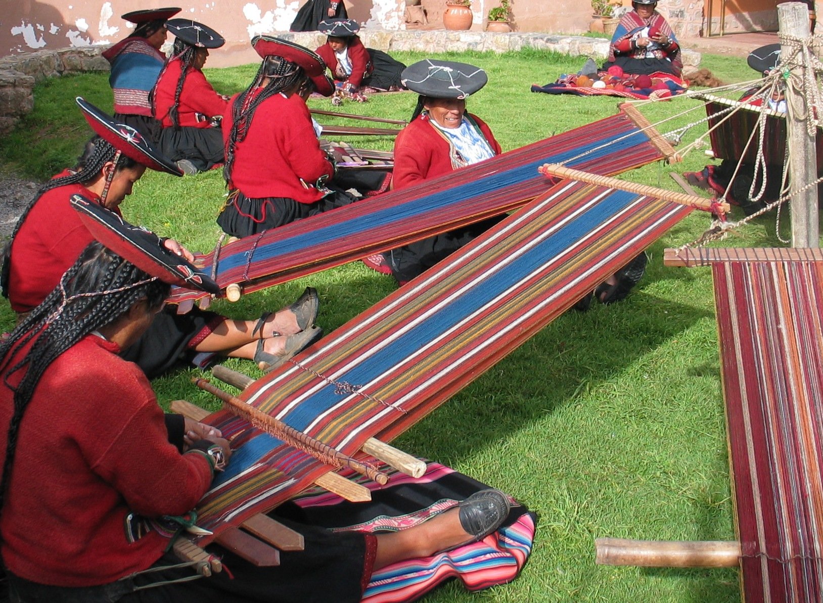 “La trama que nos une”: Encuentro de arte textil en el Museo Chileno de Arte Precolombino