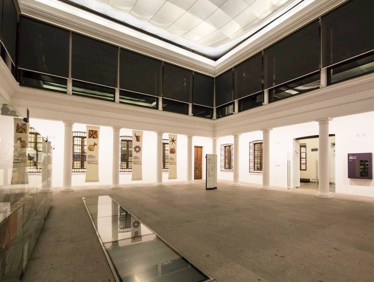 Arriendo galería — Patio Norte — p-016-005.jpg