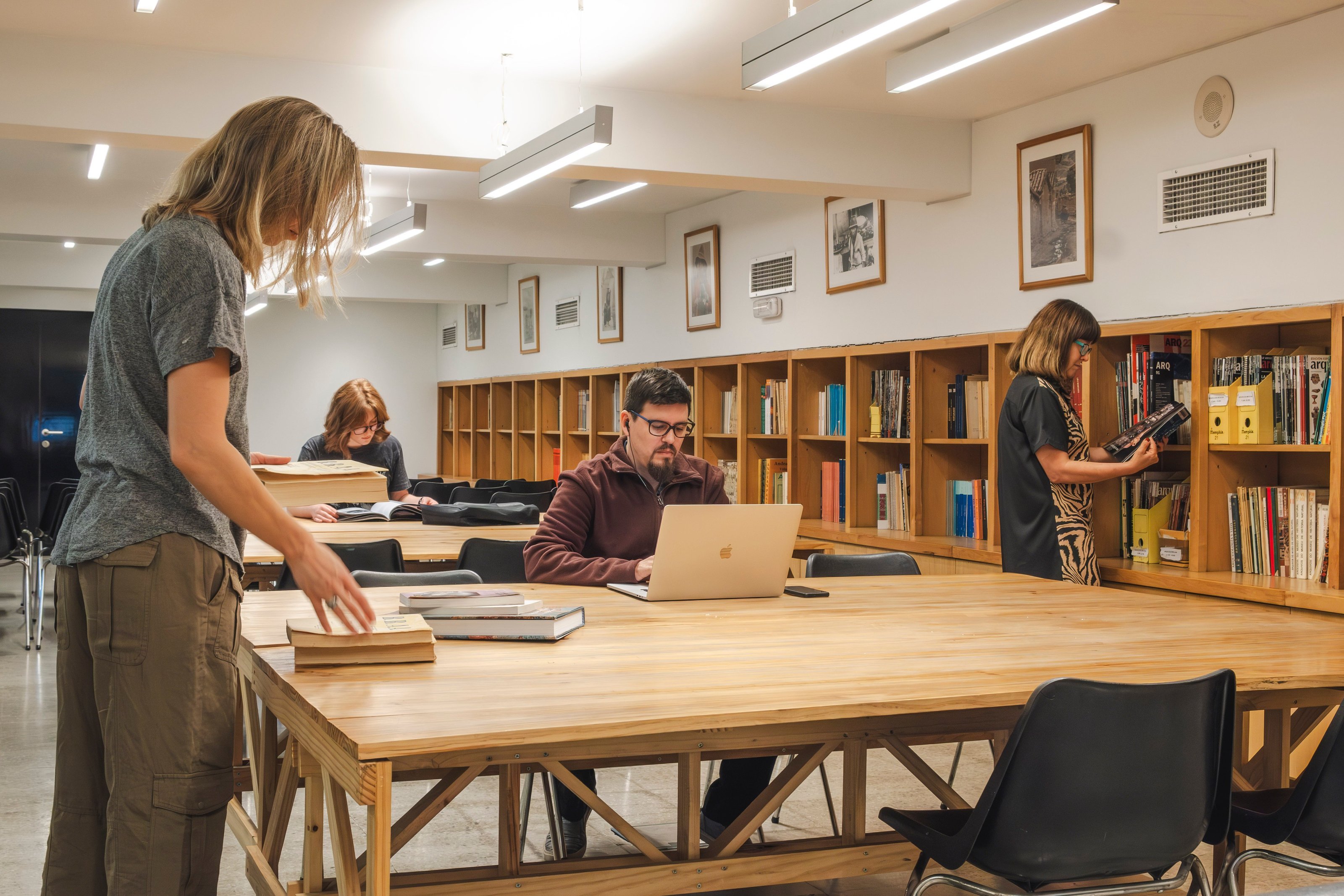 Arriendo de espacios — Biblioteca del museo — p-019-015.jpg